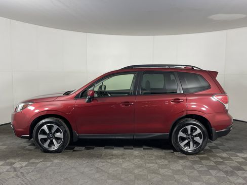Used 2018 Subaru Forester 2.5i Premium image 3