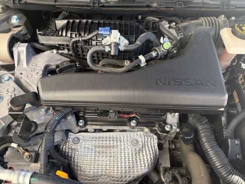 Used 2016 Nissan Rogue SL FWD image 32