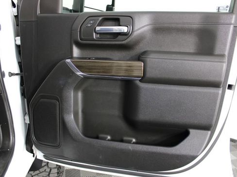 Used 2023 Chevrolet Silverado 2500 LT AWD/4WD image 35