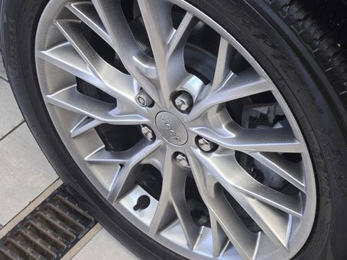 Used 2024 Jeep Grand Cherokee Summit w/ Advanced Protech Group IV image 17