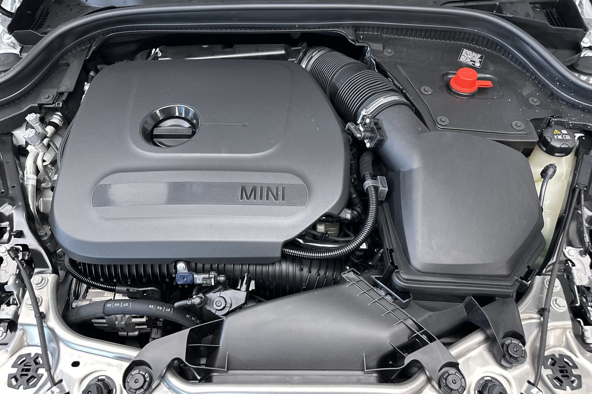 Used 2027 MINI Cooper 4-Door Hardtop FWD image 28
