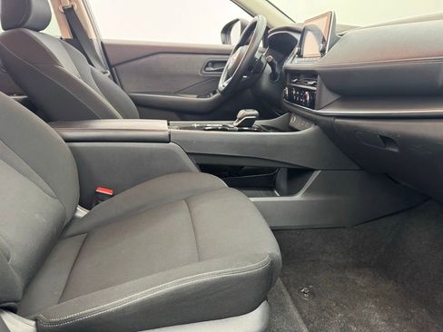 Used 2023 Nissan Rogue S FWD image 29