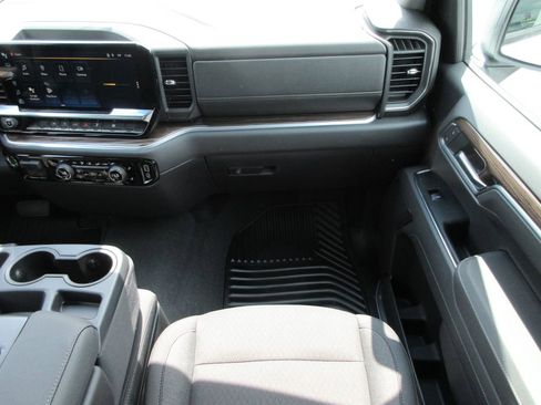New 2026 Chevrolet Silverado 1500 LT AWD/4WD image 18