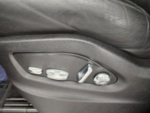 Used 2019 Porsche Cayenne AWD/4WD image 35