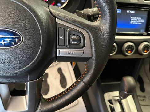 Used 2017 Subaru Crosstrek 2.0i Premium AWD/4WD image 11