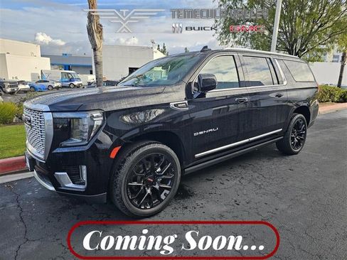 Used 2022 GMC Yukon XL Denali w/ Max Trailering Package AWD/4WD image 1