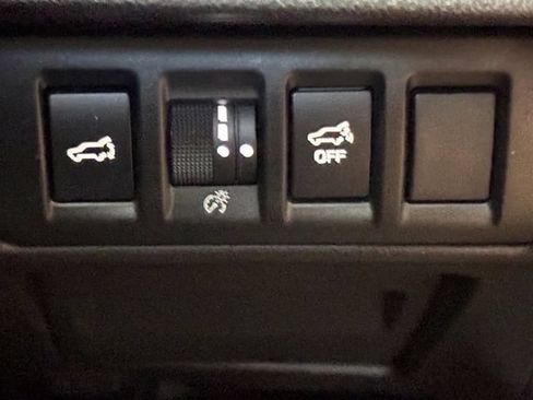 Used 2024 Subaru Outback Touring AWD/4WD image 30