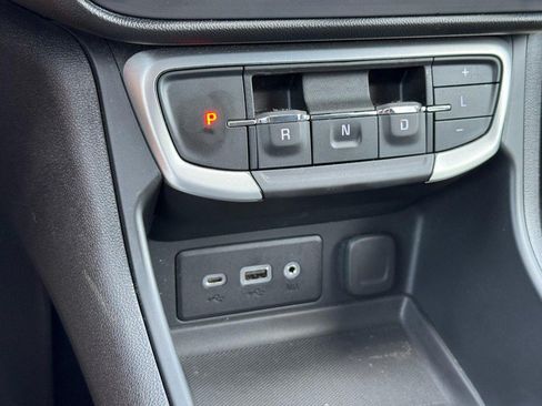 Used 2022 GMC Terrain SLE w/ Driver Convenience Package FWD image 19
