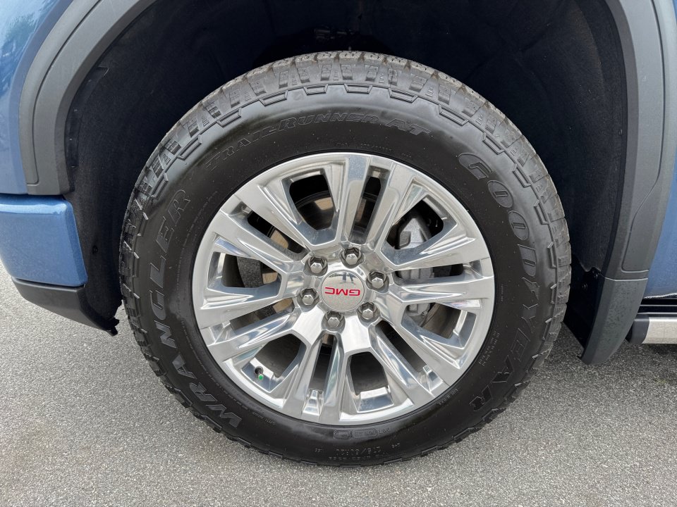 Used 2025 GMC Sierra 1500 Denali AWD/4WD image 31