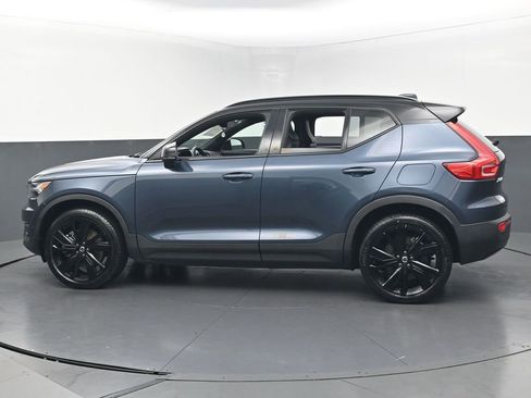 Used 2022 Volvo XC40 P8 Recharge Plus AWD/4WD image 7