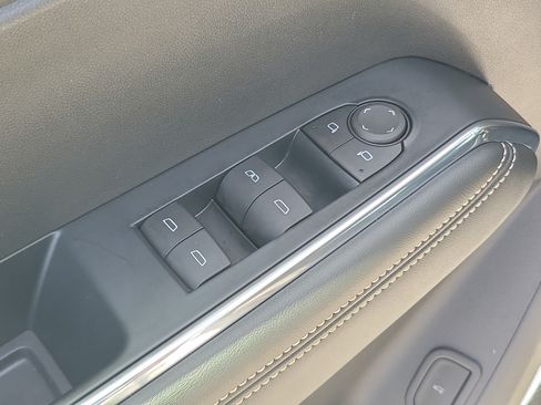 Used 2024 GMC Acadia Elevation w/ Luxury Package FWD image 30