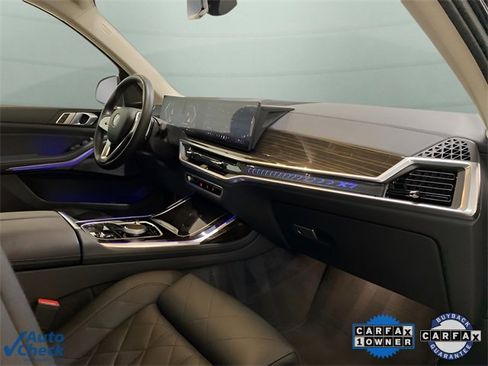 Used 2024 BMW X7 xDrive40i w/ Premium Package image 72