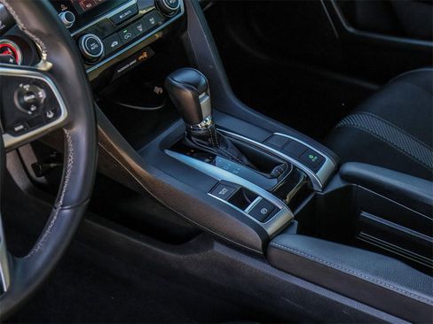 Used 2019 Honda Civic Sport image 24