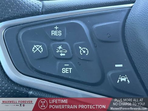 Used 2023 Chevrolet Equinox LT image 11