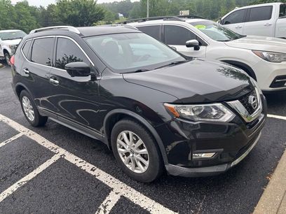 Used 2017 Nissan Rogue SV w/ SV Premium Package