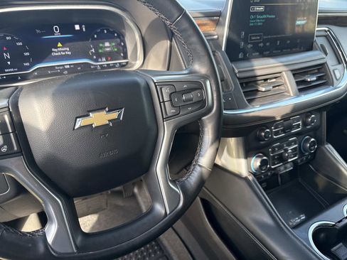 Used 2023 Chevrolet Suburban Premier image 29