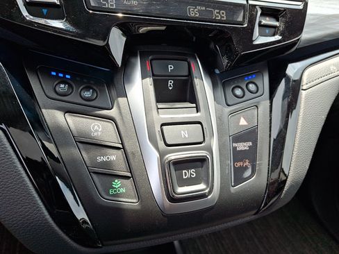Certified 2025 Honda Odyssey Elite image 20