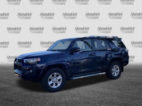Used 2016 Toyota 4Runner SR5 AWD/4WD image 5
