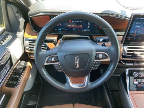 Used 2024 Lincoln Navigator Reserve AWD/4WD image 29