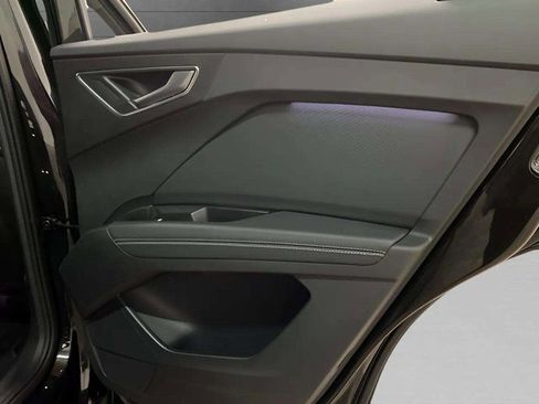 Used 2024 Audi Q4 e-tron Premium w/ Convenience Package image 74