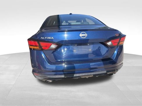 Used 2024 Nissan Altima 2.5 SR FWD image 5