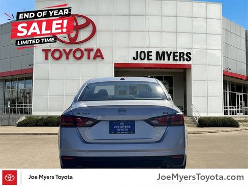 Used 2025 Nissan Altima 2.5 SR image 6