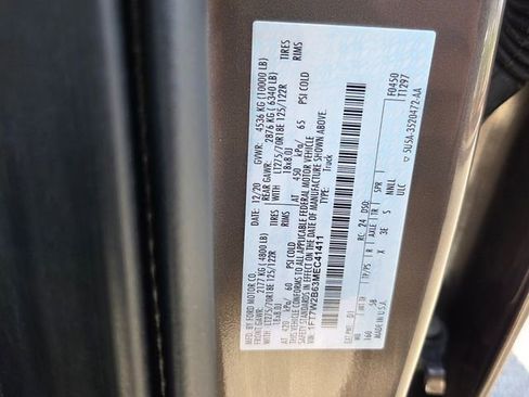 Used 2021 Ford F250 Lariat w/ Chrome Package image 21