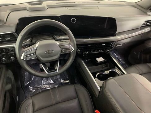 Used 2025 Chevrolet Suburban RST w/ Comfort Package image 22