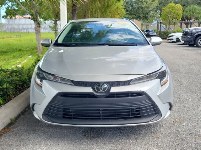 Used 2026 Toyota Corolla LE FWD image 2