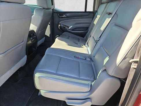 Used 2016 Chevrolet Suburban LT w/ Luxury Package image 8