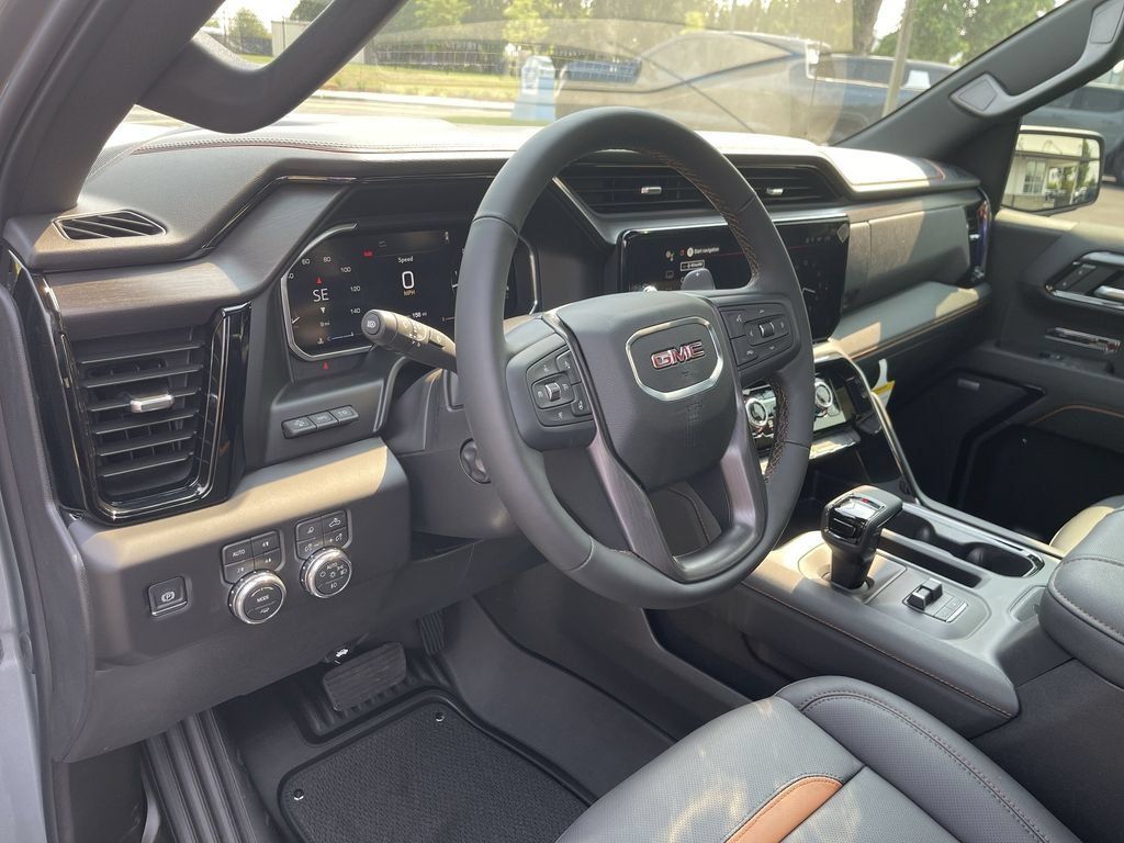 New 2026 GMC Sierra 1500 AT4 w/ AT4 Premium Package AWD/4WD image 10
