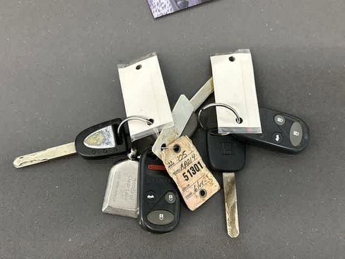 Used 2005 Honda S2000 image 29