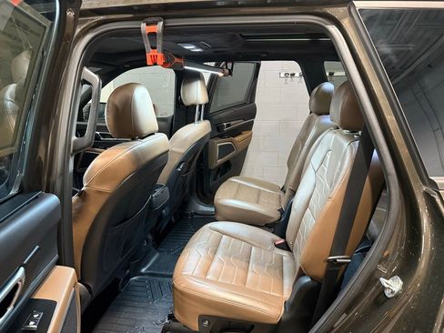 Used 2021 Kia Telluride SX w/ SX Prestige Package image 20