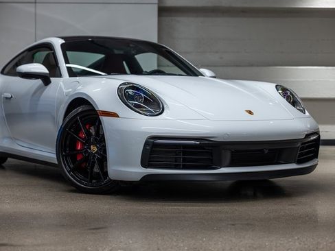 Used 2022 Porsche 911 Carrera S image 10