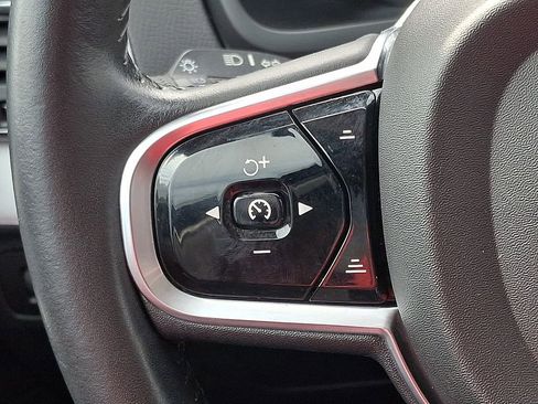 Used 2016 Volvo XC90 T5 Momentum image 23