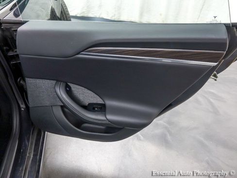 Used 2023 Tesla Model S AWD/4WD image 40
