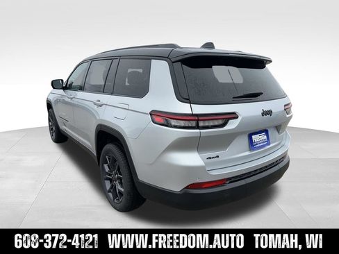 Used 2025 Jeep Grand Cherokee L Limited w/ Trailer Tow Package AWD/4WD image 6