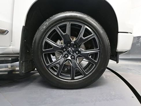 Used 2022 Chevrolet Silverado 1500 High Country image 18