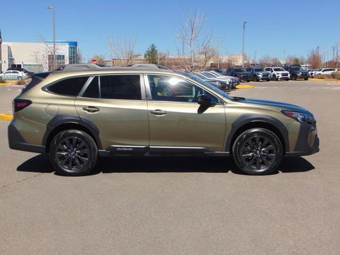 Certified 2025 Subaru Outback Onyx Edition AWD/4WD image 3
