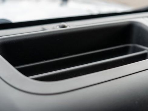 Used 2017 Jeep Wrangler Unlimited Rubicon w/ Connectivity Group image 33