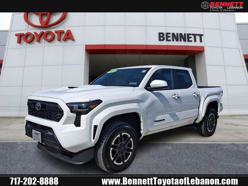 Certified 2024 Toyota Tacoma TRD Sport AWD/4WD image 1