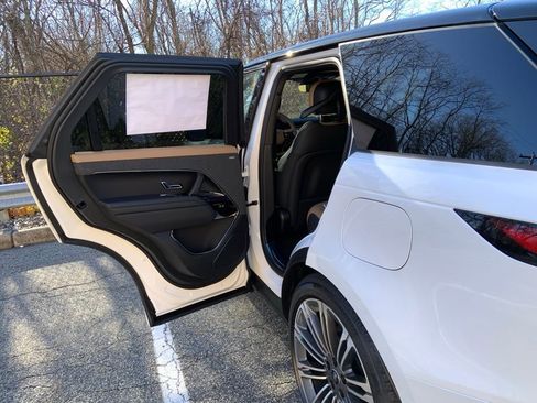 New 2025 Land Rover Range Rover Sport Dynamic SE image 12