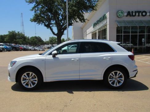 Used 2023 Audi Q3 2.0T Premium Plus w/ Premium Plus Package image 10