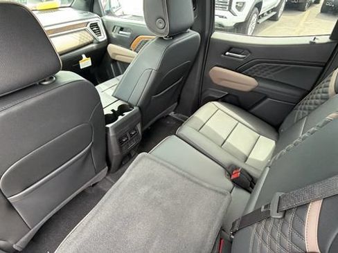 New 2026 GMC Canyon Denali AWD/4WD image 37