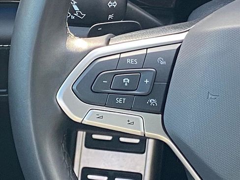 Certified 2025 Volkswagen Atlas SEL Premium R-Line image 7