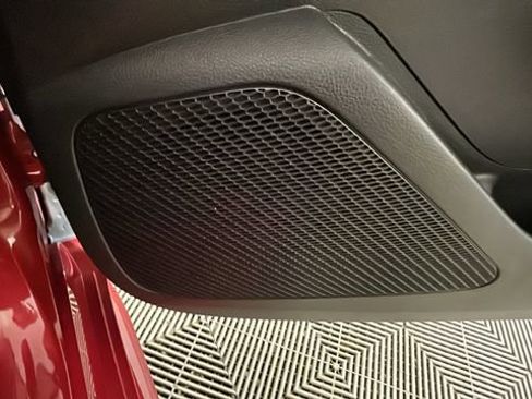 Used 2020 Toyota Corolla LE FWD image 30
