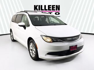 Used 2018 Chrysler Pacifica Touring w/ Tire & Wheel Group FWD video 1