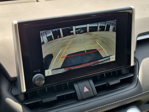 Certified 2025 Toyota RAV4 XLE AWD/4WD image 20