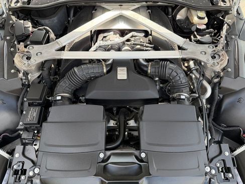 Used 2020 Aston Martin V8 Vantage Coupe RWD image 21