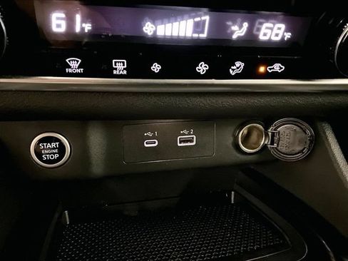 Used 2021 Nissan Rogue SV AWD/4WD image 31
